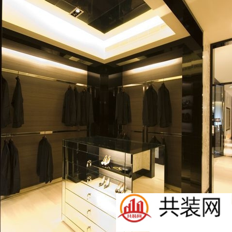 在布局衣帽间时，务必注意下面四点