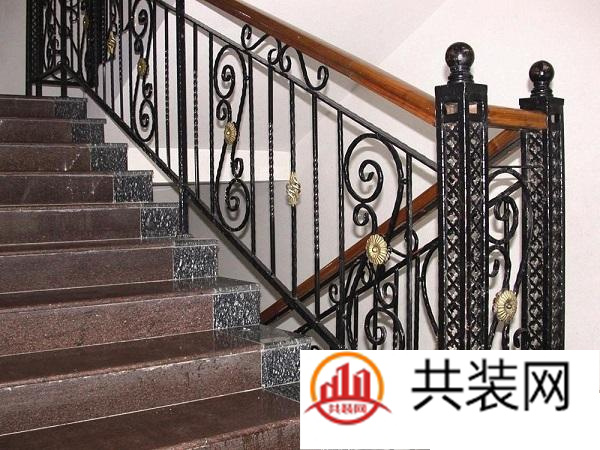 铁艺扶手的优点有哪些 铁艺扶手价格是多少