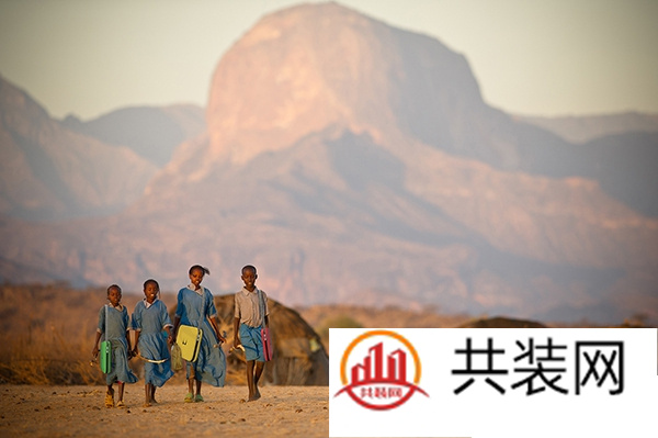 你还在坐硬板凳么？快来看看那些戳中你心窝的创意椅子！