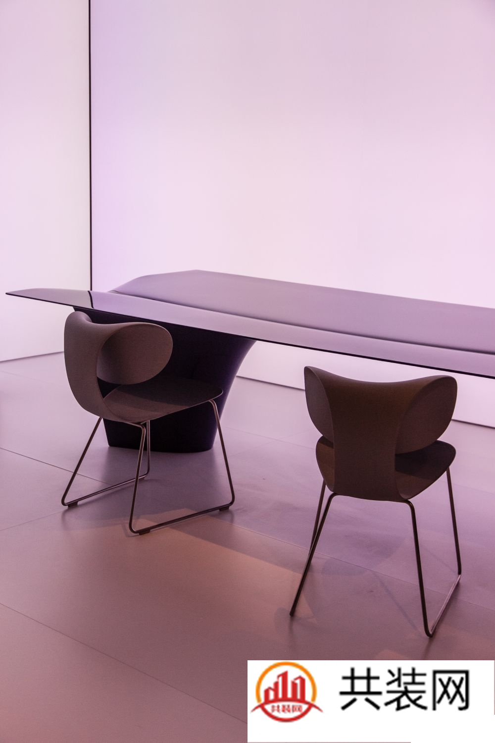 现代创意桌椅设计效果图
